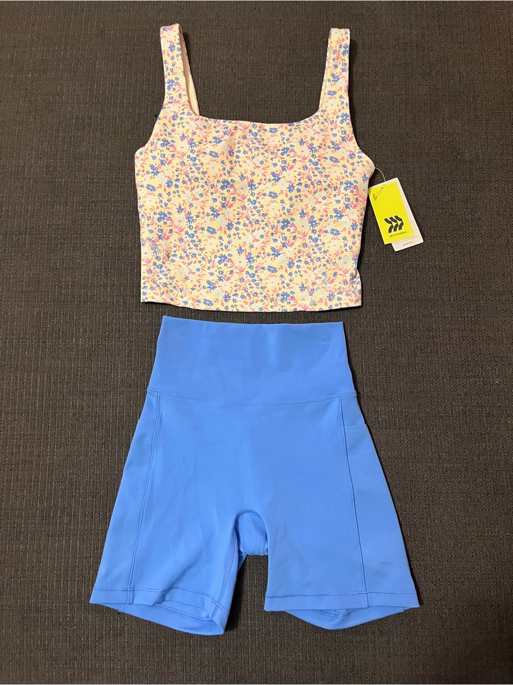 All in Motion High-Waist Blue Women's Bike Shorts and Matching Top XS
